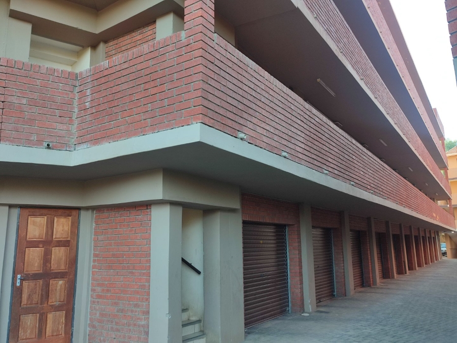 1 Bedroom Property for Sale in Generaal De Wet Free State